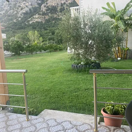 Malaj Pensión